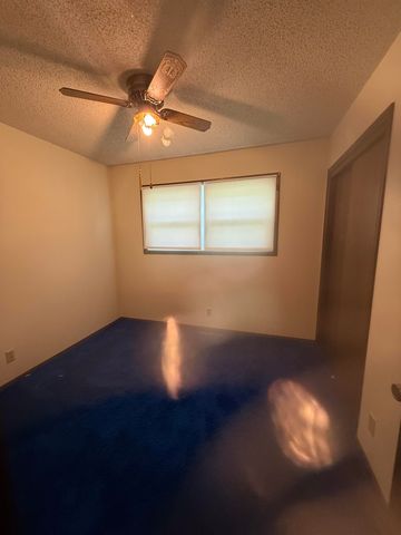5461 N Delaware, Wichita, KS 67204