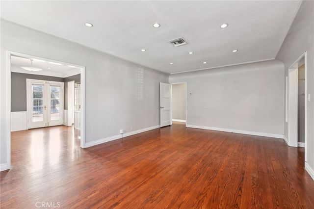 527 S Orchard Drive, Burbank, CA 91506