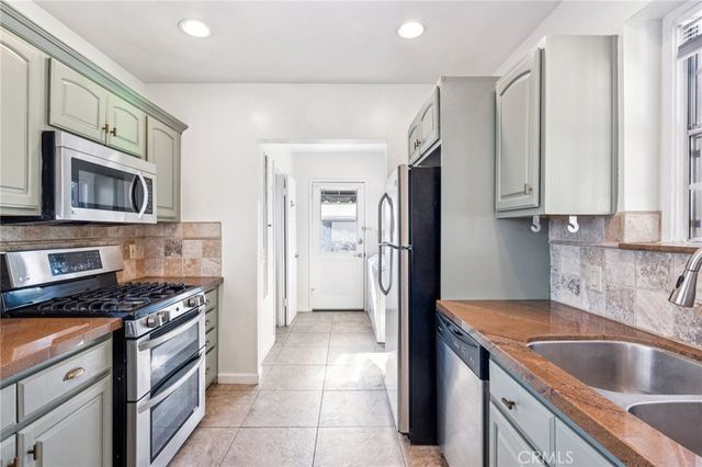 527 S Orchard Drive, Burbank, CA 91506