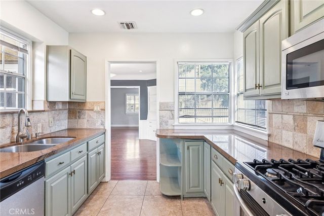 527 S Orchard Drive, Burbank, CA 91506