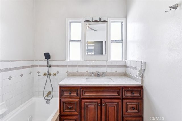 527 S Orchard Drive, Burbank, CA 91506