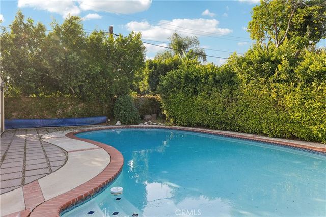 527 S Orchard Drive, Burbank, CA 91506