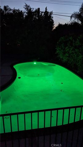 527 S Orchard Drive, Burbank, CA 91506