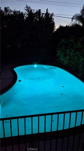 527 S Orchard Drive, Burbank, CA 91506