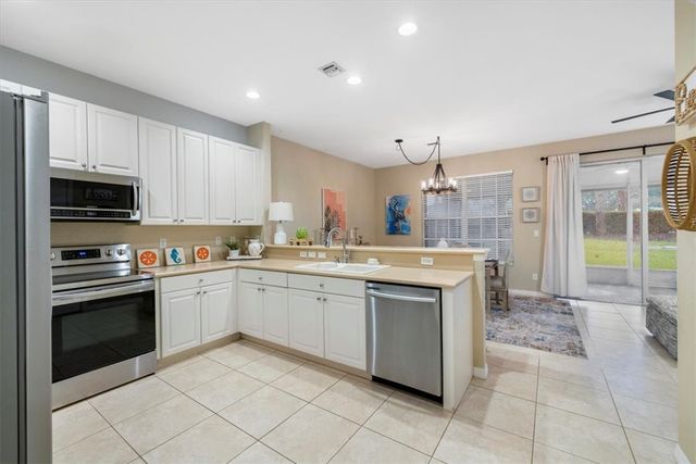 9929 E Villa Circle, Vero Beach, FL 32966