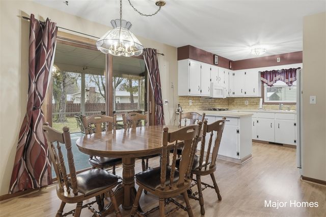 7728 Hollyhock Avenue, Jenison, MI 49428