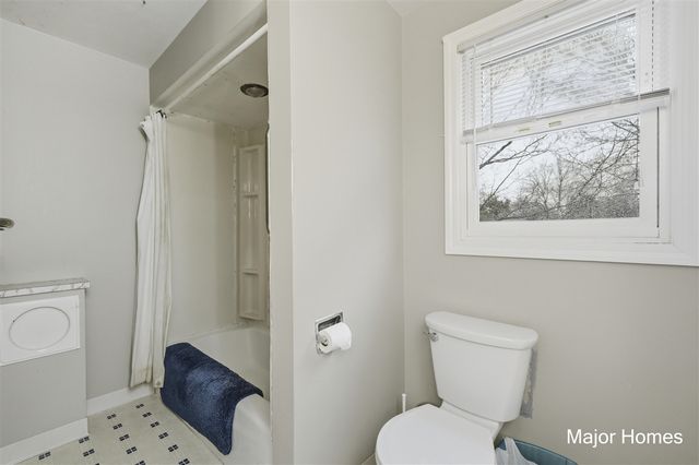 7728 Hollyhock Avenue, Jenison, MI 49428