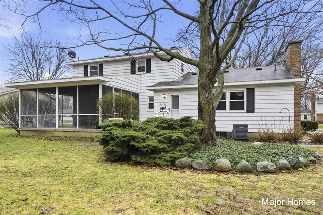 7728 Hollyhock Avenue, Jenison, MI 49428