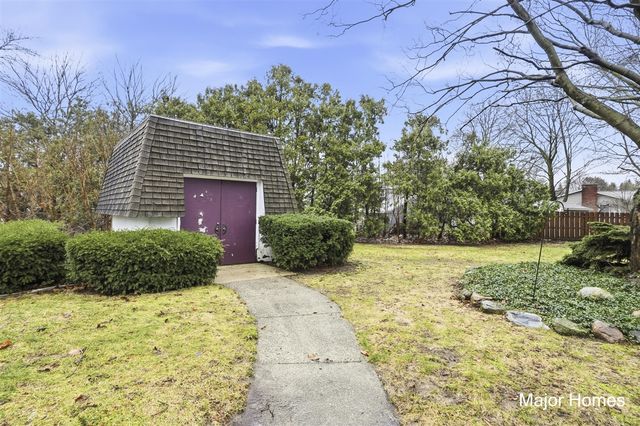 7728 Hollyhock Avenue, Jenison, MI 49428