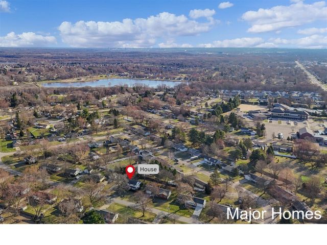 7728 Hollyhock Avenue, Jenison, MI 49428