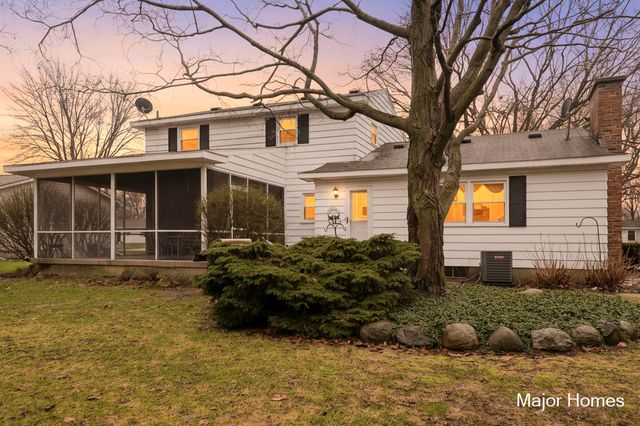 7728 Hollyhock Avenue, Jenison, MI 49428