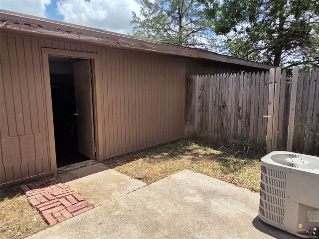 1402 S Carrier Parkway 307, Grand Prairie, TX 75051