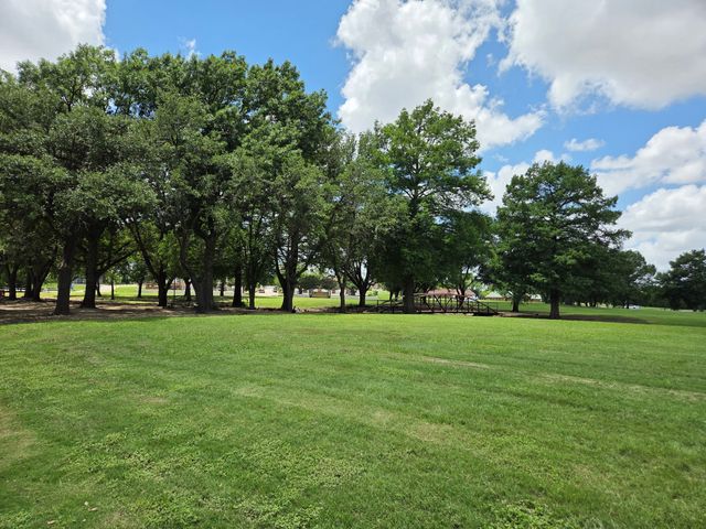 1402 S Carrier Parkway 307, Grand Prairie, TX 75051