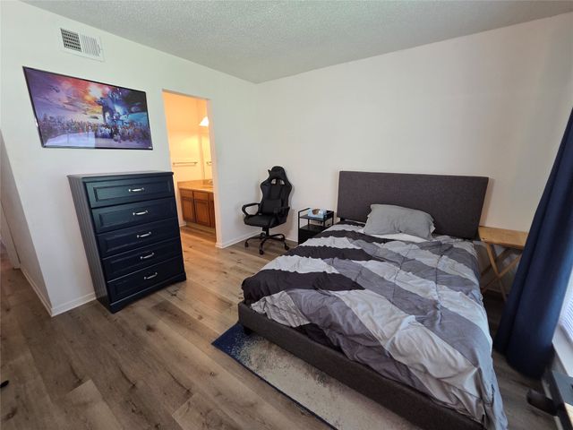 1402 S Carrier Parkway 307, Grand Prairie, TX 75051