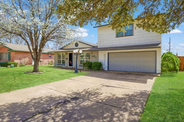 2740 Rosewood Drive, Mesquite, TX 75150