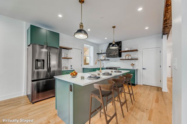 7427 S Oglesby Avenue, Chicago, IL 60649