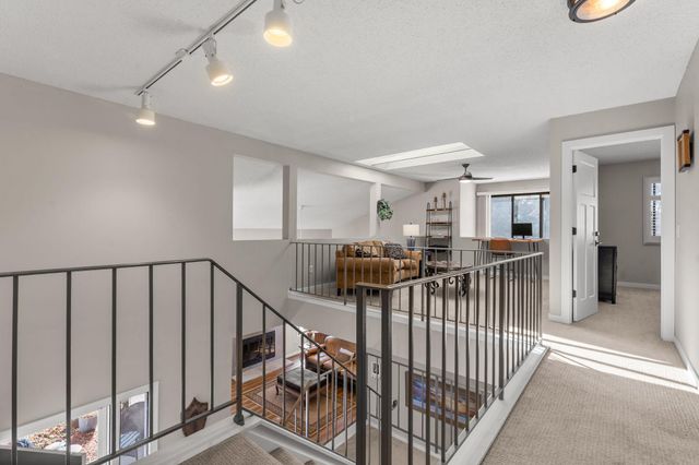 5550 Bimini Drive, Minnetonka, MN 55343