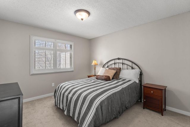 5550 Bimini Drive, Minnetonka, MN 55343