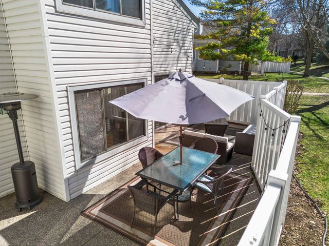 5550 Bimini Drive, Minnetonka, MN 55343