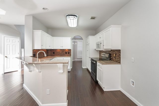 8613 Columbia Falls DR, Round Rock, TX 78681