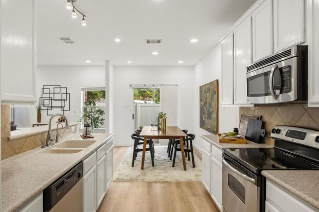 1900 Little Elm TRL 75, Cedar Park, TX 78613