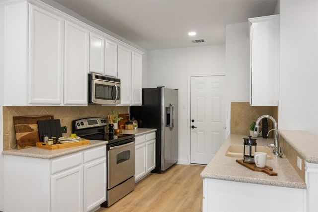 1900 Little Elm TRL 75, Cedar Park, TX 78613