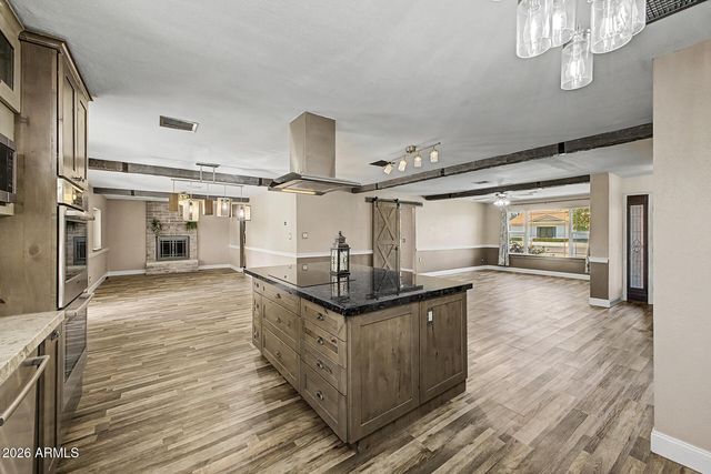 2975 E CAMPBELL Road, Gilbert, AZ 85234