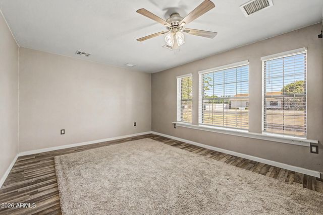 2975 E CAMPBELL Road, Gilbert, AZ 85234