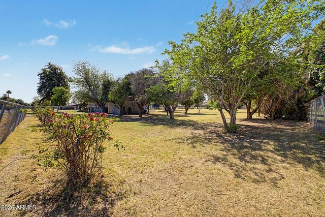 2975 E CAMPBELL Road, Gilbert, AZ 85234