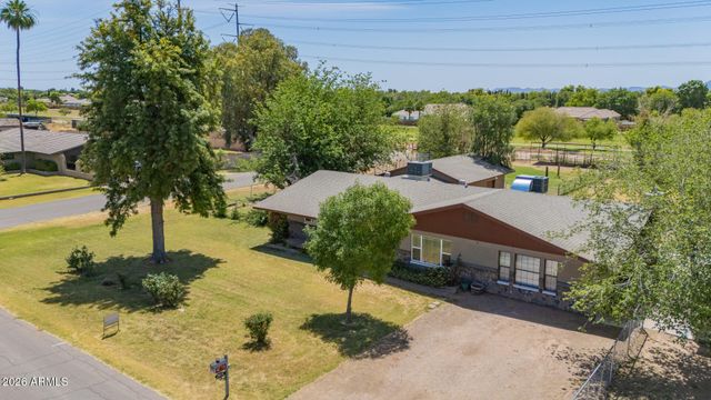 2975 E CAMPBELL Road, Gilbert, AZ 85234