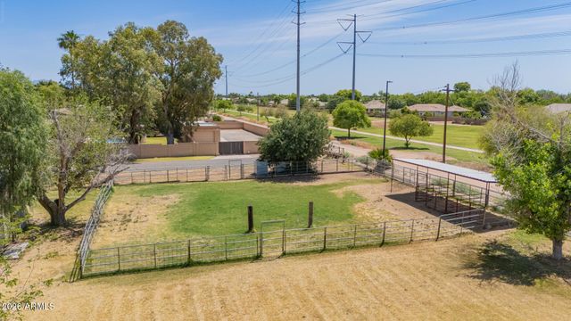 2975 E CAMPBELL Road, Gilbert, AZ 85234