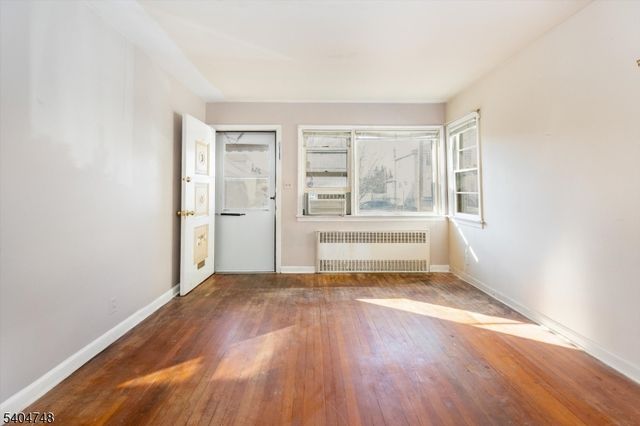 70 Kierstead Ave, Nutley Twp., NJ 07110