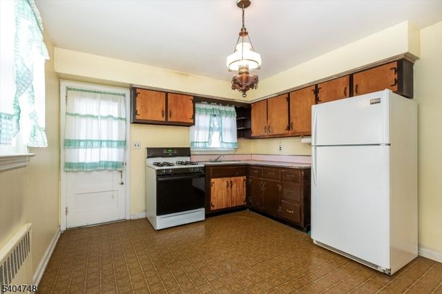 70 Kierstead Ave, Nutley Twp., NJ 07110