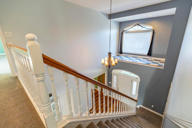 8049 W 85th Court, Crown Point, IN 46307