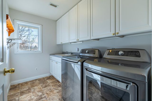 8049 W 85th Court, Crown Point, IN 46307