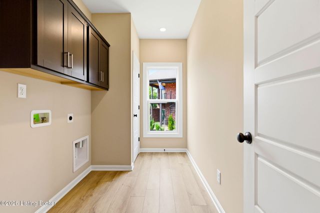 2403 Grant Ridge Way, Louisville, KY 40023