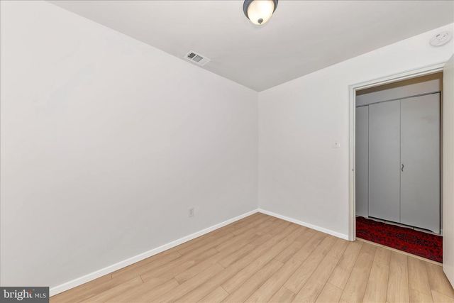 2112 PIMMIT DR, Falls Church, VA 22043