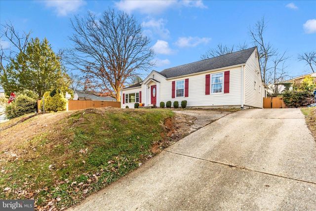 2112 PIMMIT DR, Falls Church, VA 22043