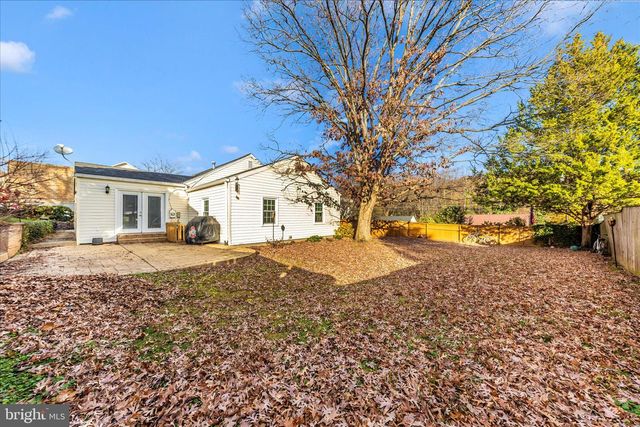 2112 PIMMIT DR, Falls Church, VA 22043