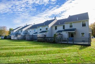 728 Auburn St F6, Whitman, MA 02382