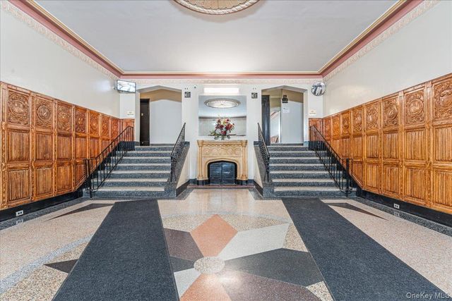 92-11 35th Avenue 2A, Jackson Heights, NY 11372