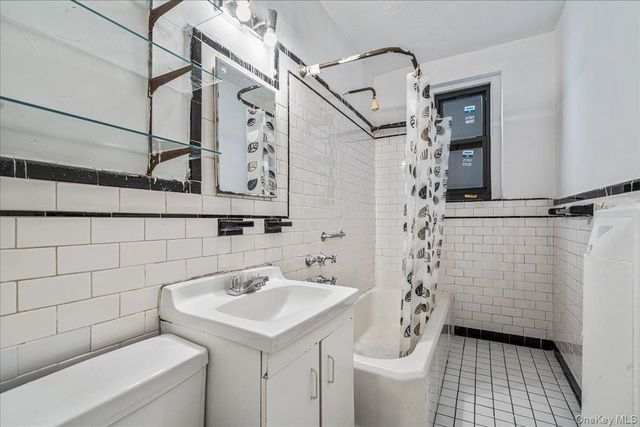 92-11 35th Avenue 2A, Jackson Heights, NY 11372