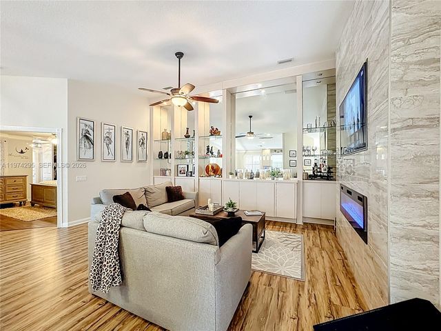 1529 NW Amherst Dr A, Port St. Lucie, FL 34986