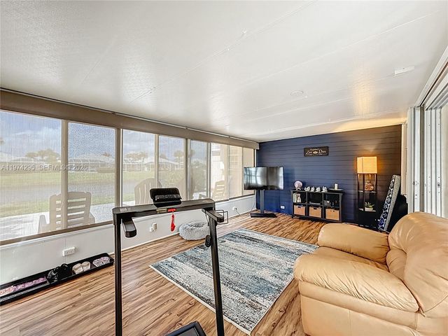 1529 NW Amherst Dr A, Port St. Lucie, FL 34986