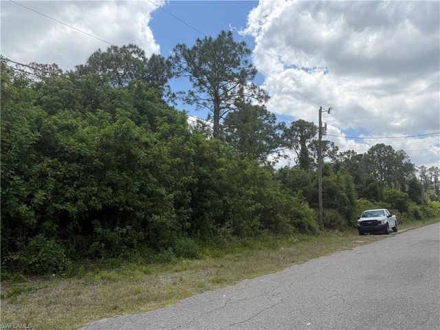 110 Columbus AVE, Lehigh Acres, FL 33936