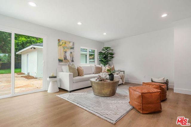 6615 Orion Avenue, Van Nuys, CA 91406