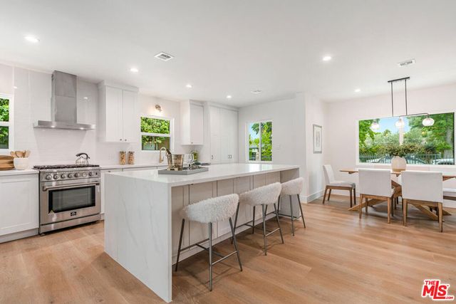 6615 Orion Avenue, Van Nuys, CA 91406