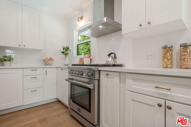 6615 Orion Avenue, Van Nuys, CA 91406