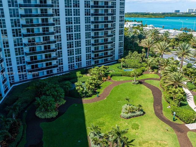 10275 Collins Ave 1107, Bal Harbour, FL 33154