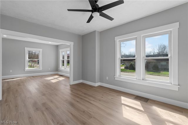 42 Ohio Street SW, Navarre, OH 44662